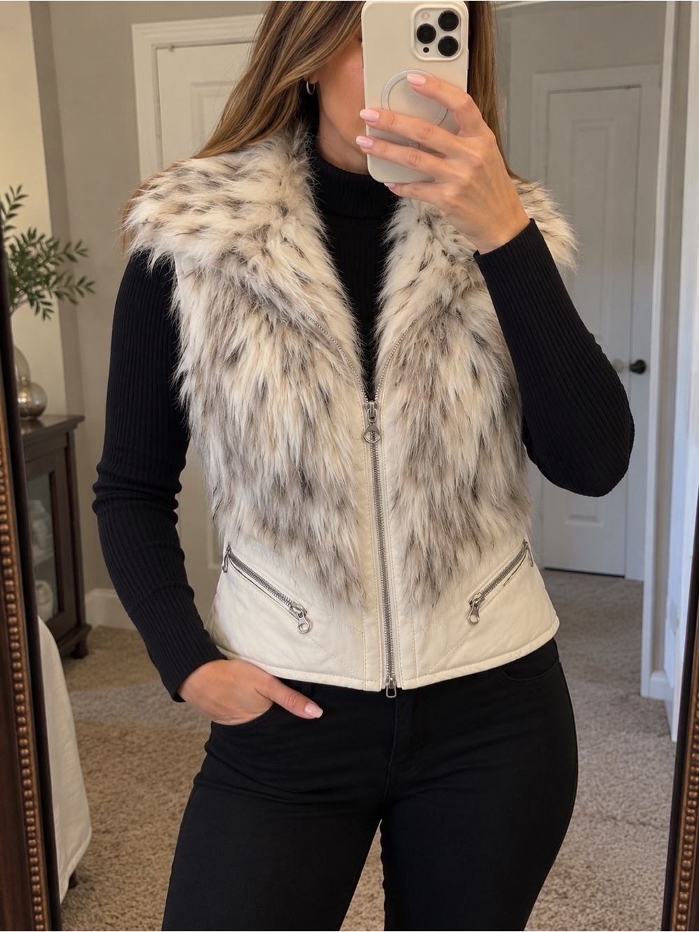 Charlotte Russe Faux Fur Faux Leather Moto Vest Size M Ivory Gray